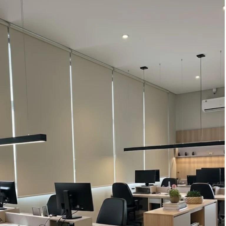 Persiana Rolô Blackout Tecido Brisk – Bege