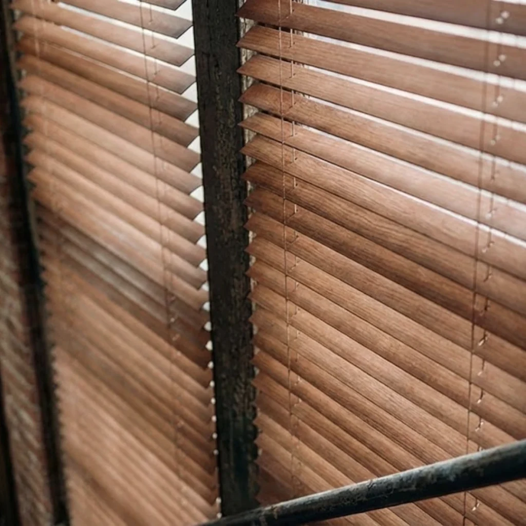 Persiana Horizontal de Madeira – Imbuia